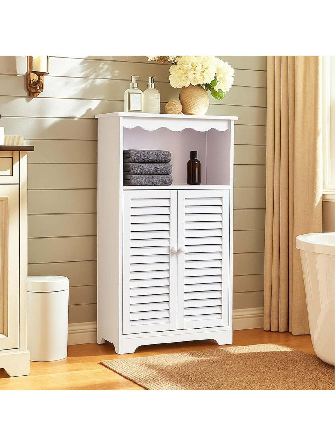 Armario Vertical de Almacenamiento con Tres Compartimentos y Puertas para Bano, Cocina u Oficina